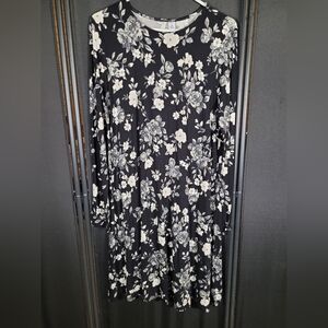 Old Navy Long-sleeved Dress - Medium TALL